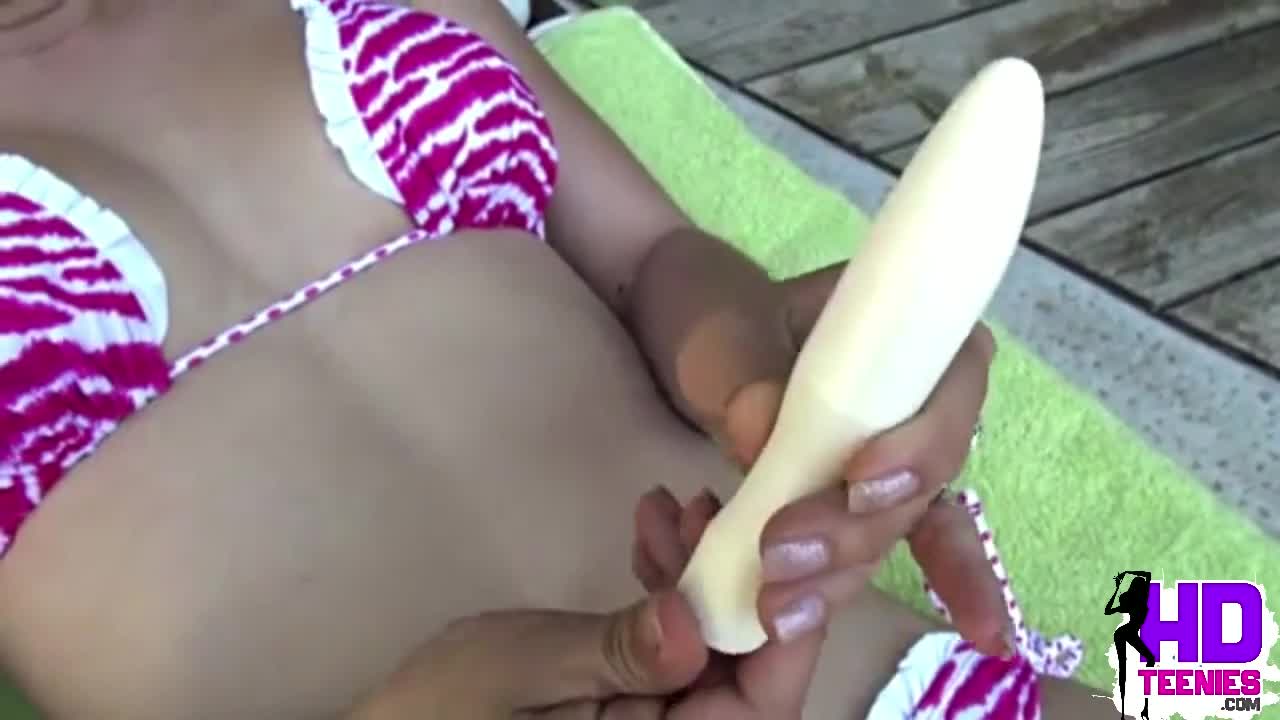 Watch Little Taylor wearing bikini Masturbate with Vibrator Short Sex Videos - Duration: 05:55 | ePornNEW.