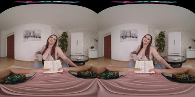 VRHUSH Taylee Wood has a birthday surprise for you