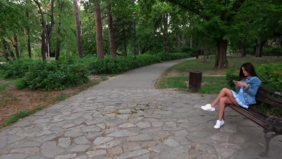 Great quick blowjob in the park with cum in mouth