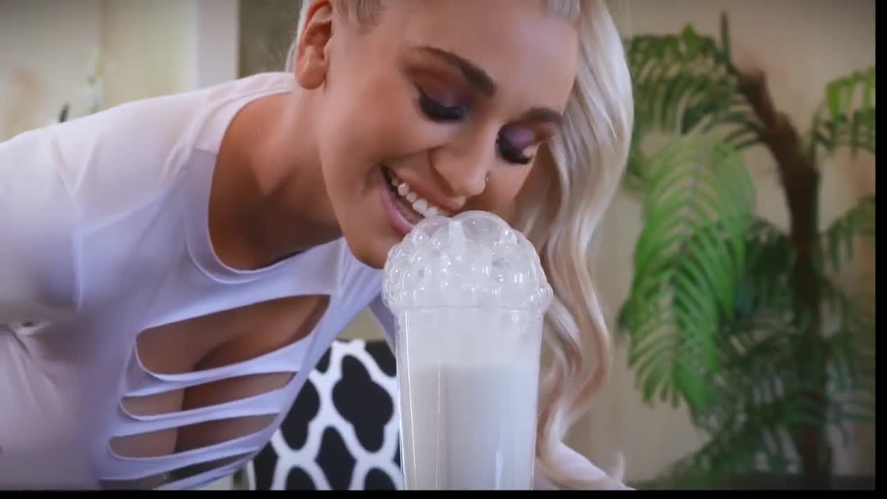 Watch Kendra Sunderland Getting Milk Baths Short Sex Videos - Duration: 27:25 | ePornNEW.