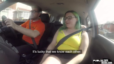 Bigass curvy BJ chick fucked in car by driving tutor