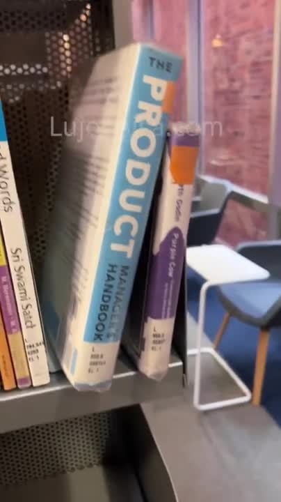 Watch La conoce en la biblioteca de la universidad y se la folla en el baño Short Sex Videos - Duration: 09:32 | ePornNEW.