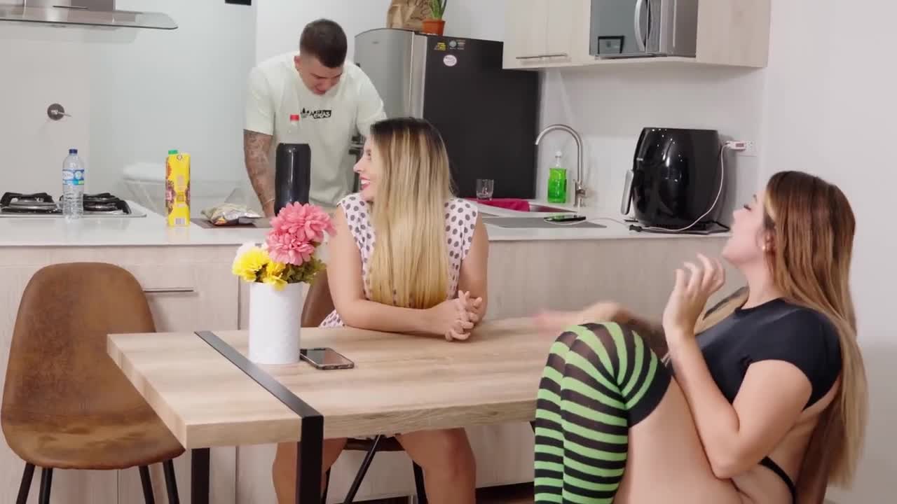 Watch My stepsister invites friends home to fuck them while they make fun of me Short Sex Videos - Duration: 12:53 | ePornNEW.