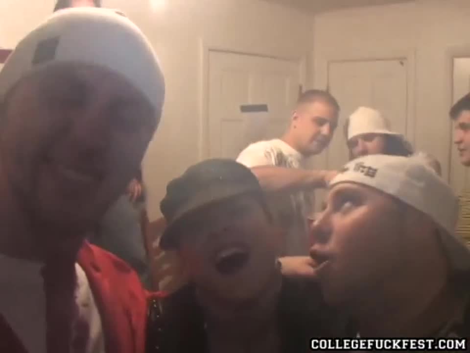 Watch College teen sucks cock at amateur frat party Short Sex Videos - Duration: 05:55 | ePornNEW.