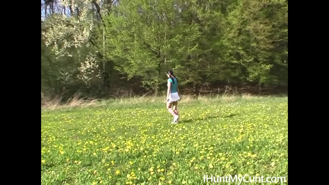 Watch Horny exhibitionist Taylor wanks her pussy on a meadow Short Sex Videos - Duration: 06:13 | ePornNEW.