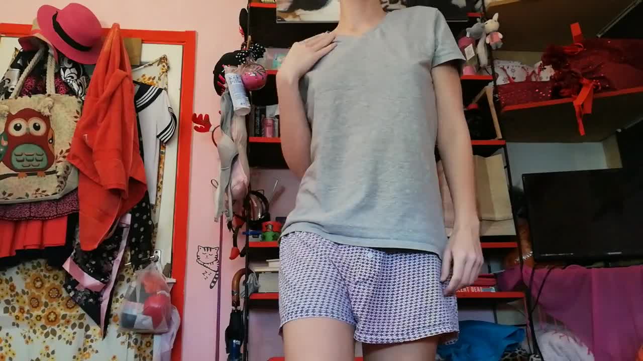 Watch Hairy girlfriend stiptease on webcam for me in my clothes Short Sex Videos - Duration: 04:05 | ePornNEW.