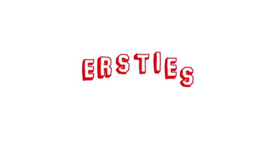 Ersties - Josi genießt es, vor der Kamera mit Dildo und Vibrator zu masturbieren