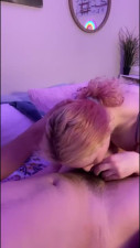 Alliet659 sucking a big dick