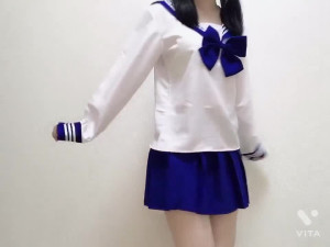 女子〇生の制服姿