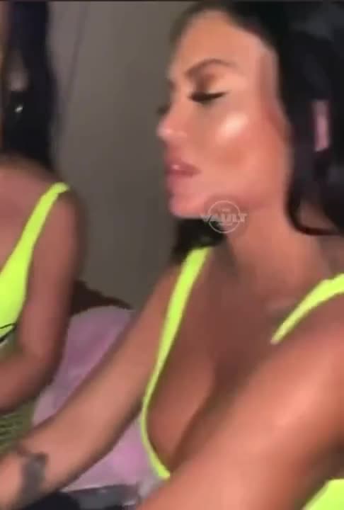 Watch Rapper lil pump getting head from thots Short Sex Videos - Duration: 01:02 | ePornNEW.