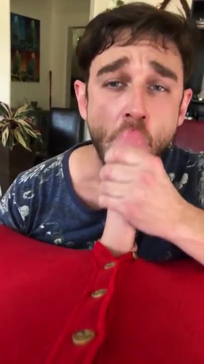 Watch 4skin in a onesie and rubbing cum all over my beard (Max Spade) Short Sex Videos - Duration: 01:26 | ePornNEW.