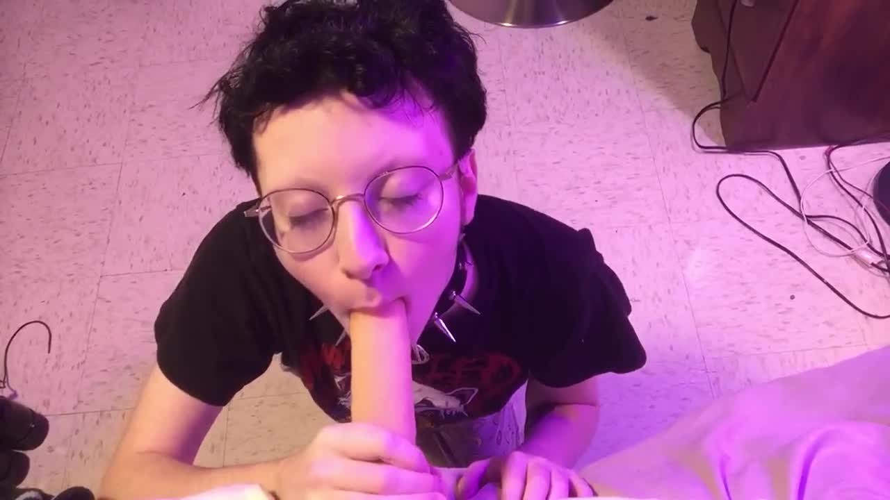 Watch Femboy chokes on cock | Deepthroating | FTM Short Sex Videos - Duration: 05:02 | ePornNEW.