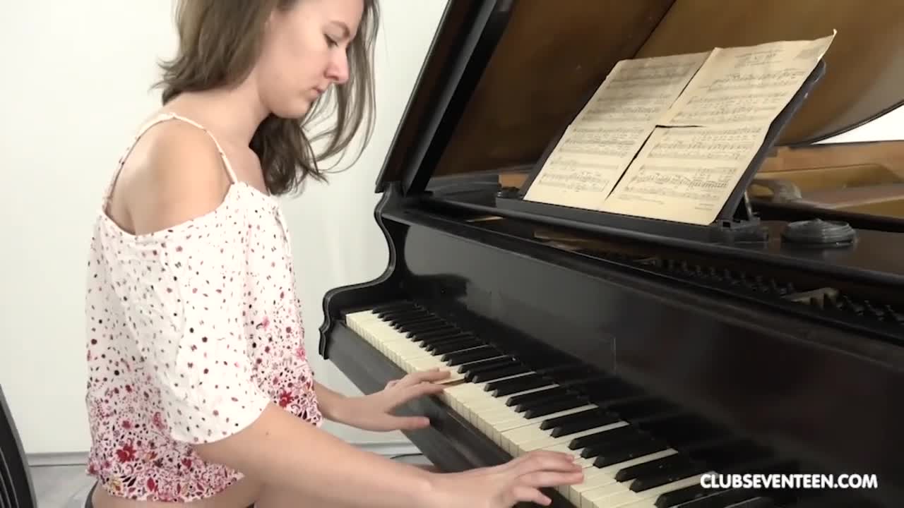 Watch The Naked Piano Player Short Sex Videos - Duration: 05:34 | ePornNEW.