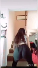 Nalgona bailando