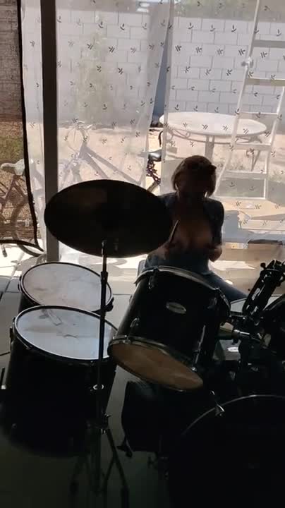 Watch Great Tits Terrible Drum Skills Short Sex Videos - Duration: 00:19 | ePornNEW.