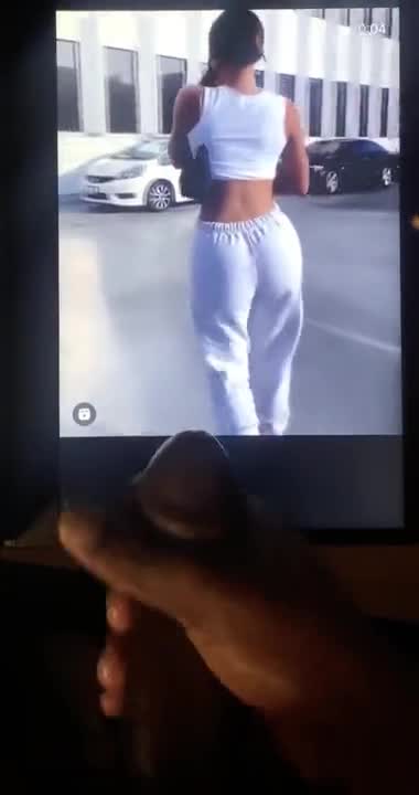 Watch kylie jenner jiggle ass CumTribute Short Sex Videos - Duration: 00:40 | ePornNEW.