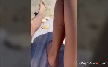 Beach play on Periscope