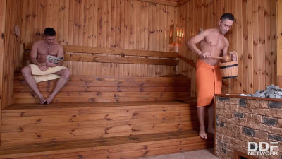 Must-see sauna threesome with busty British cock-addict Harmony Reigns