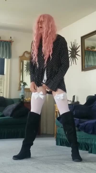 Watch Crossdresser tease Short Sex Videos - Duration: 01:27 | ePornNEW.