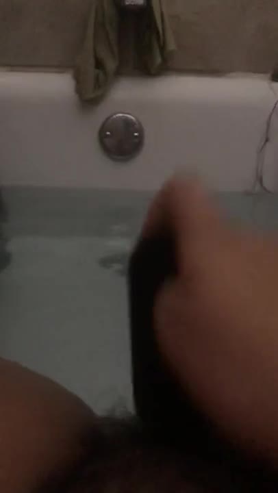 Watch Fucking my wet pussy with a brush in the bath Short Sex Videos - Duration: 00:29 | ePornNEW.