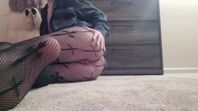 Femboy EmBits Fucks Ass Through Fishnets