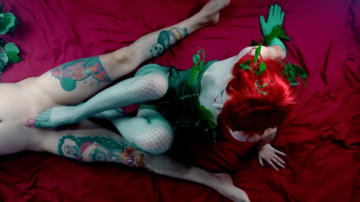 Poison Ivy - Amazing Footjob