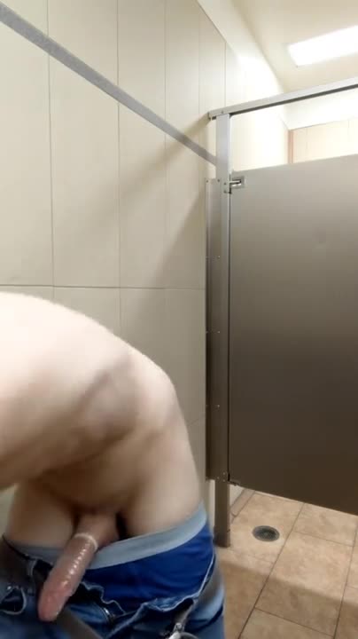 Watch Fucking a rotisserie chicken in Walmart bathroom Short Sex Videos - Duration: 03:36 | ePornNEW.