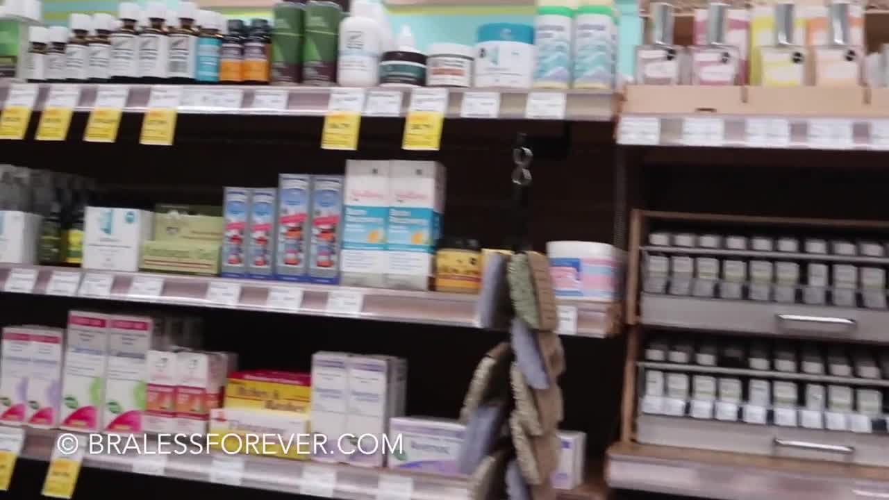 Watch candid sideboob at the grocery store Short Sex Videos - Duration: 02:10 | ePornNEW.