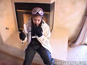 Naughty topaga ski teen goes solo