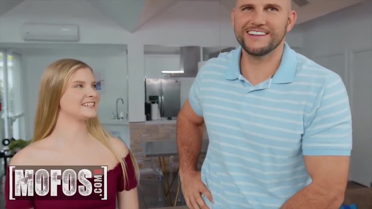 Watch Mofos - JMac Sees the Gorgeous Babe Harlow West, then Lifts her up & down before Fucking her Pussy Short Sex Videos - Duration: 11:39 | ePornNEW.