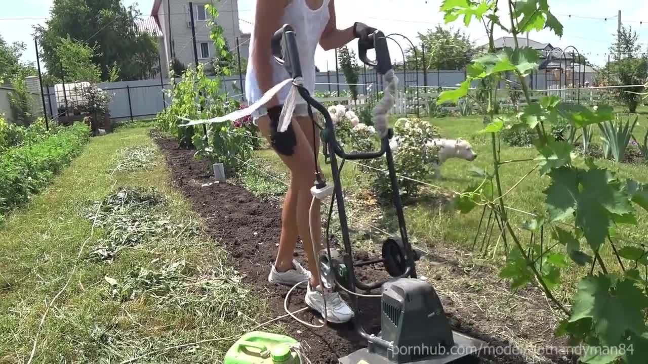 Watch Hot Gardening - Satisfaction (music) Short Sex Videos - Duration: 04:57 | ePornNEW.