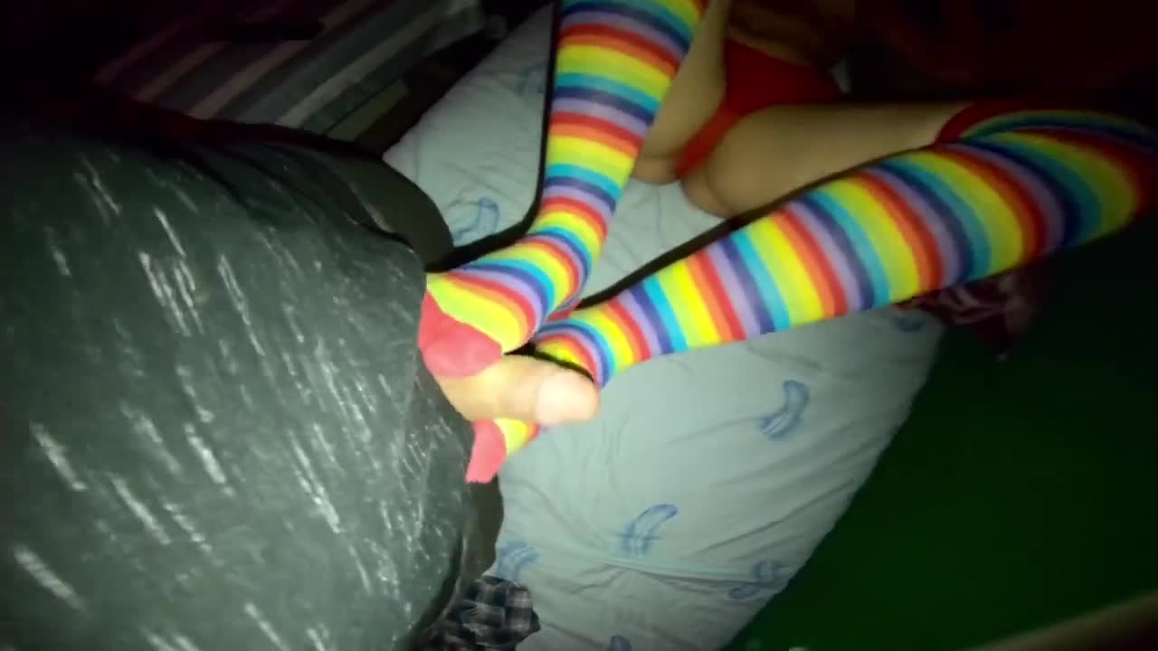 Watch 4K Cute Girl Sensual Footjob Foot Fetish Footsie Babe Short Sex Videos - Duration: 00:59 | ePornNEW.