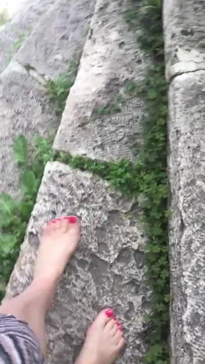 Watch Sexy Feet im Walking in a Park Short Sex Videos - Duration: 03:54 | ePornNEW.