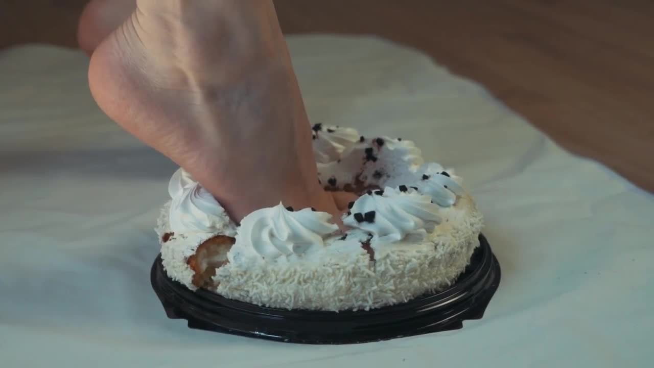 Watch Food Fetish. Girl Step on Cake. Foot Fetish. try not to Cum Short Sex Videos - Duration: 04:58 | ePornNEW.