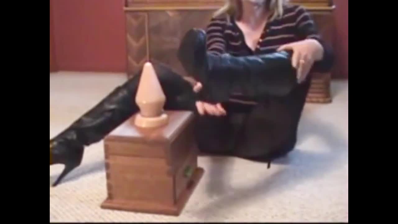 Watch my 55 years old ass devours a huge toy Short Sex Videos - Duration: 13:21 | ePornNEW.