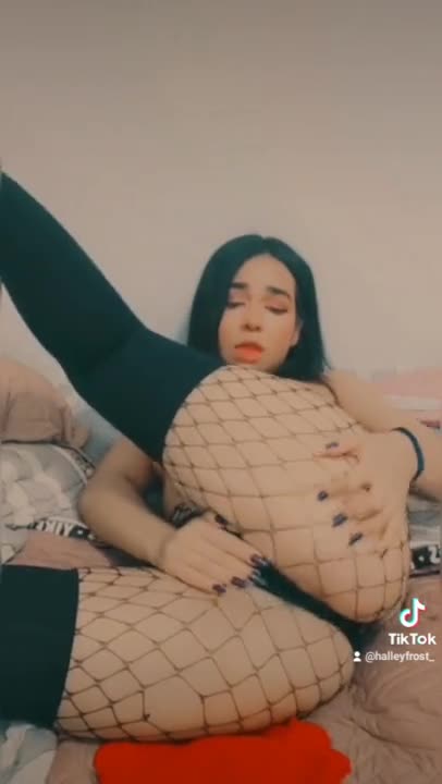 Watch Little Slut is Recorded Touching her Pussy on Tik Tok Short Sex Videos - Duration: 00:18 | ePornNEW.