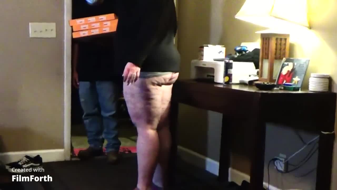 Watch Husband Lost his Wallet so he let the Pizza Delivery Boy Fuck his Big Booty Alabama Wife Short Sex Videos - Duration: 31:38 | ePornNEW.