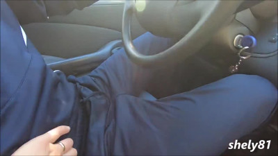 Dirty the Car with this Cumshot, the Stepmom is so Good at Masturbating , Public Dick Flash!