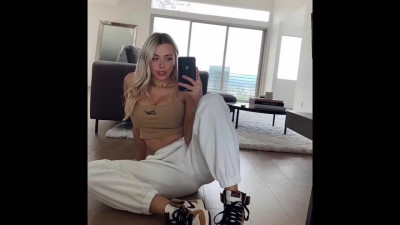 Corinna Kopf Jerk off Challenge