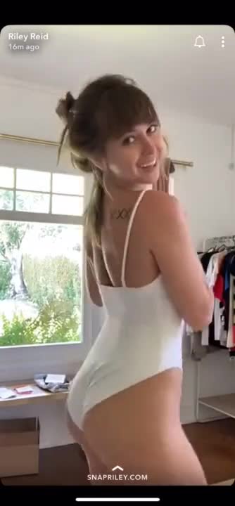 Watch Short Clip of Riley Reid’s most recent Snap Chat Error 07/03/19 Short Sex Videos - Duration: 00:21 | ePornNEW.