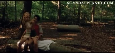 Sarah Michelle Gellar Sex Scene on ScandalPlanet.Com