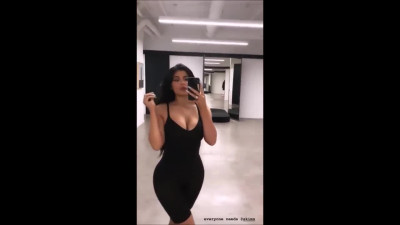 KYLIE JENNER SPEED JERK OFF (SCREAMING ORGASM AUDIO) CUMSHOT IN 5 MINUTES