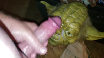 Yoda gets a facial