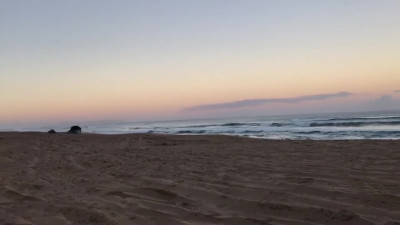 Fuck Raw on Public Beach