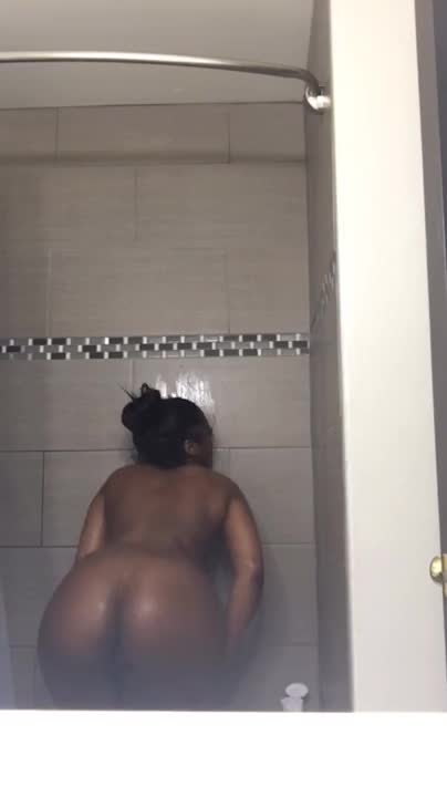 Watch Sexy Teen in the Shower and Ass Oiled Up! Short Sex Videos - Duration: 03:52 | ePornNEW.