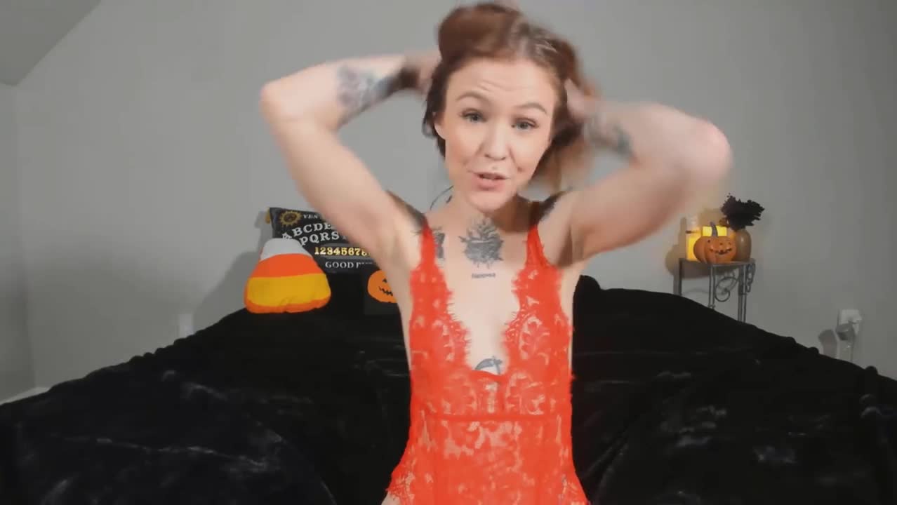 Watch Petite redhead nympho Bailey pleases her tight pussy Short Sex Videos - Duration: 06:44 | ePornNEW.