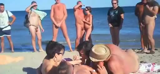 Watch Beach-goers watch Four People Fuck Short Sex Videos - Duration: 16:20 | ePornNEW.