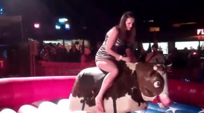 Hot Girl vs. The Mechanical Bull