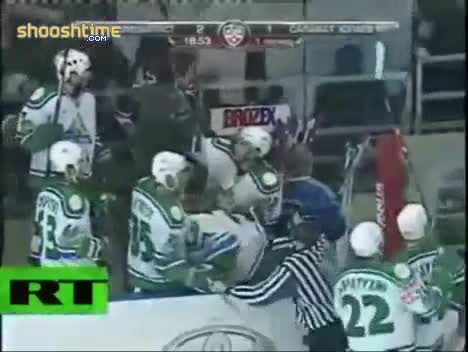 Watch Outraged Fan Bloodies Hockey Player With Stick Short Sex Videos - Duration: 00:40 | ePornNEW.