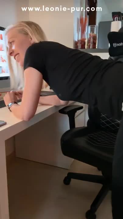 Watch Quicky with colleague in the office & swallowed his sperm Short Sex Videos - Duration: 06:48 | ePornNEW.